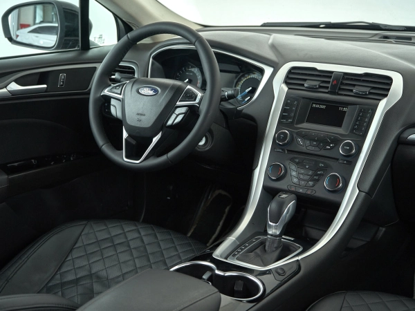 Ford Mondeo, V фото №11