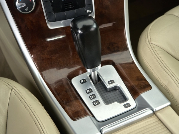 Volvo XC60, I фото №12