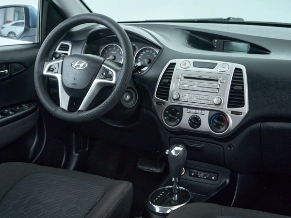 Hyundai i20, I фото №11