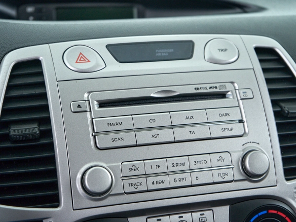 Hyundai i20, I фото №16