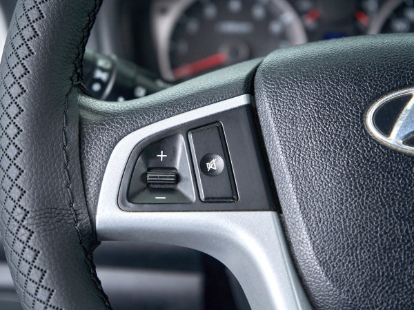Hyundai i20, I фото №17