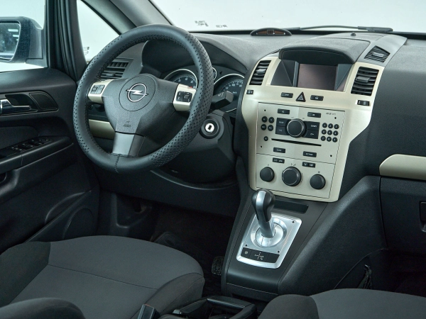 Opel Zafira, B фото №10