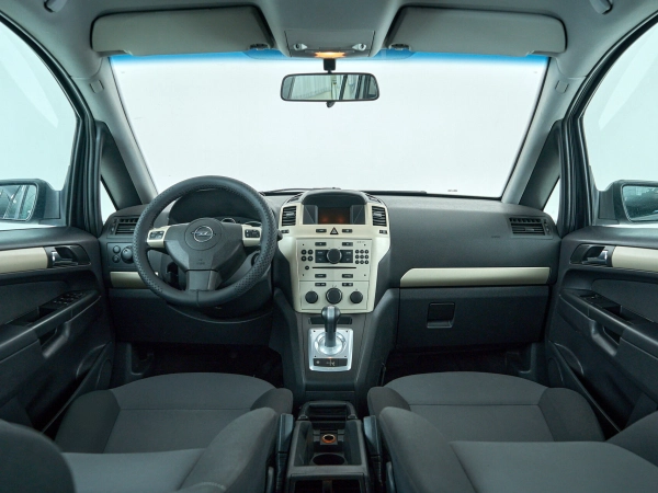 Opel Zafira, B фото №7