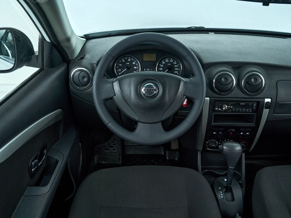 Nissan Almera, III (G15) фото №10