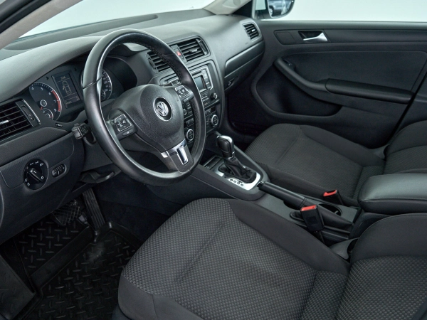 Volkswagen Jetta, VI фото №13