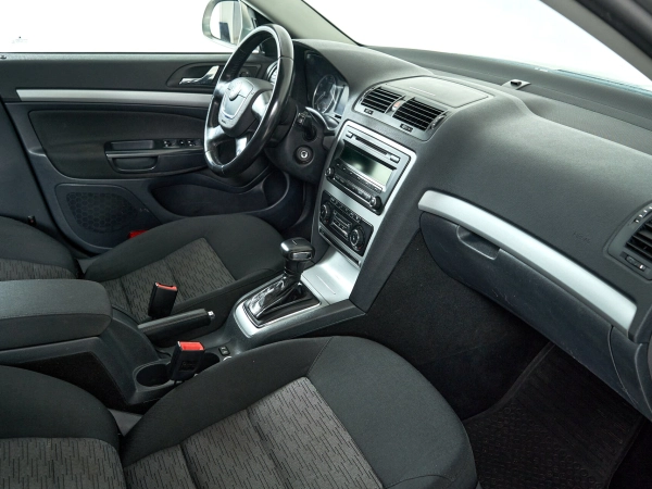 Skoda Octavia, II (A5) Рестайлинг фото №12