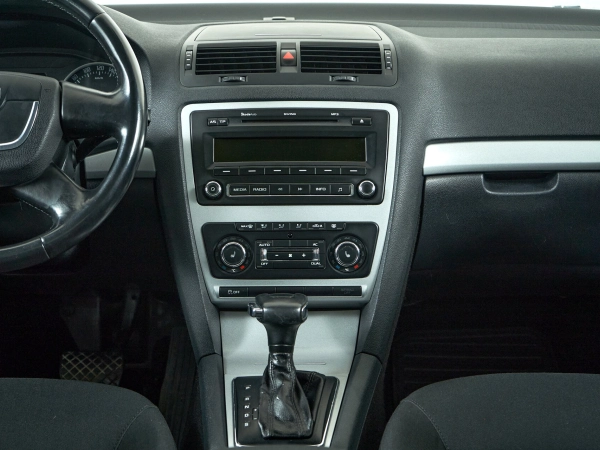 Skoda Octavia, II (A5) Рестайлинг фото №9