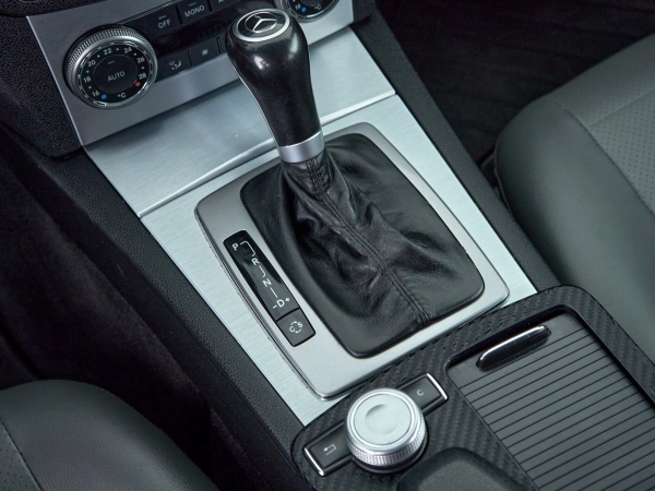Mercedes-Benz C-Класс, III (W204) фото №22