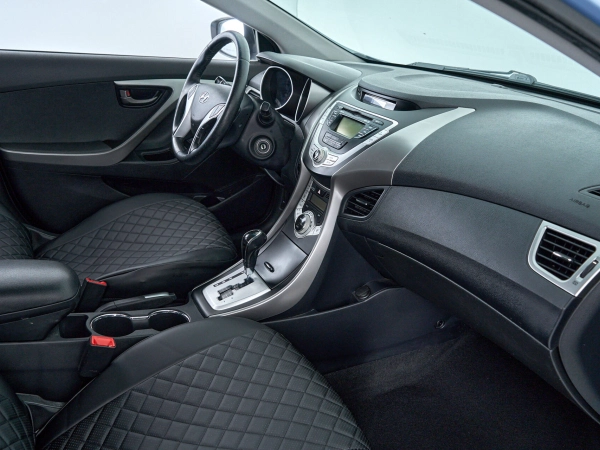 Hyundai Avante, V фото №12