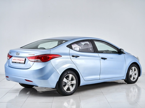 Hyundai Avante, V фото №5