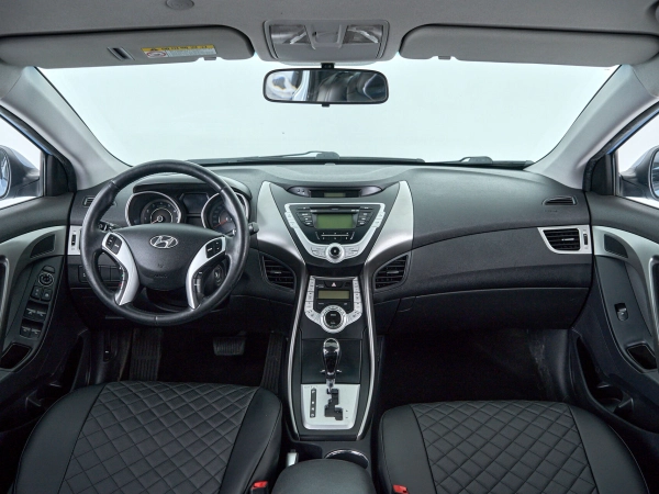 Hyundai Avante, V фото №8