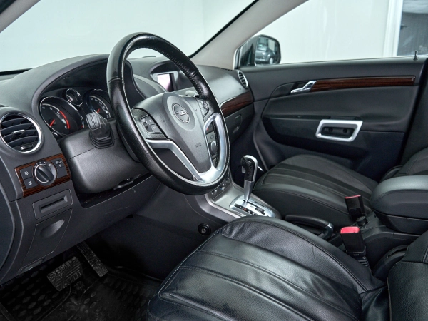 Opel Antara, I фото №11