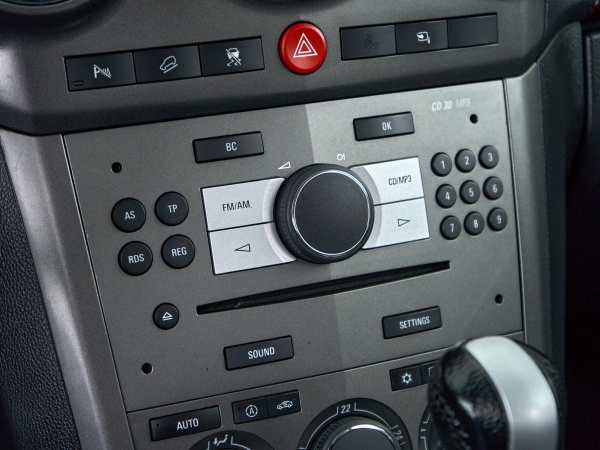 Opel Antara, I фото №15
