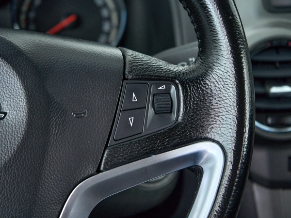 Opel Antara, I фото №18