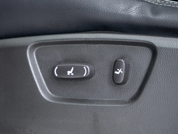 Chevrolet Captiva, I Рестайлинг фото №13