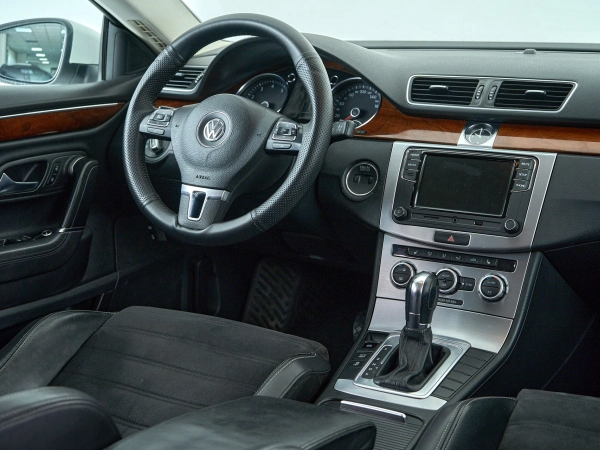 Volkswagen Passat CC, I Рестайлинг фото №10