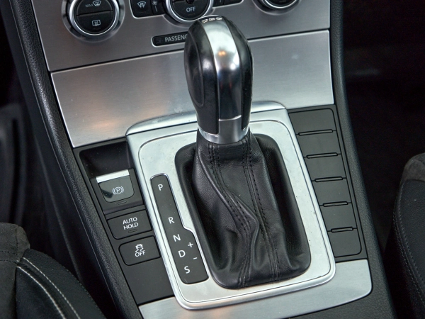 Volkswagen Passat CC, I Рестайлинг фото №16