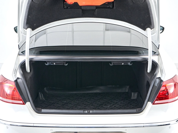 Volkswagen Passat CC, I Рестайлинг фото №6