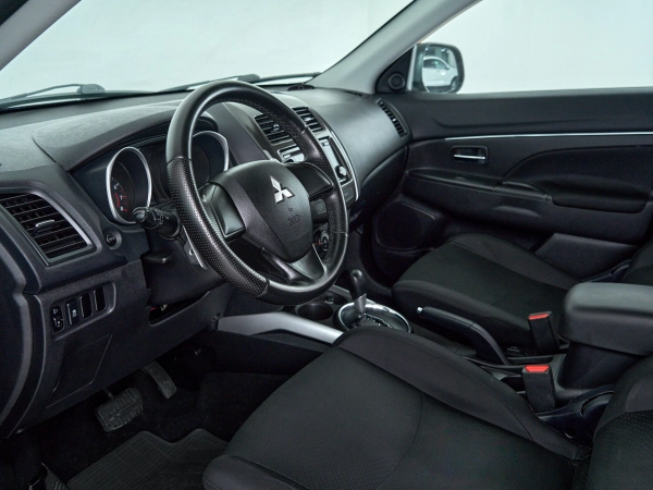 Mitsubishi ASX, I Рестайлинг фото №14