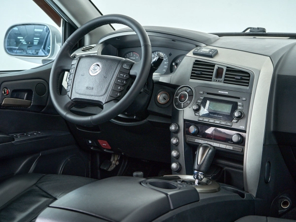 SsangYong Kyron, I Рестайлинг фото №11