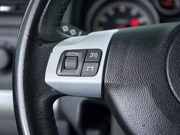 Opel Zafira, B Рестайлинг фото №17