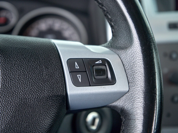 Opel Zafira, B Рестайлинг фото №18