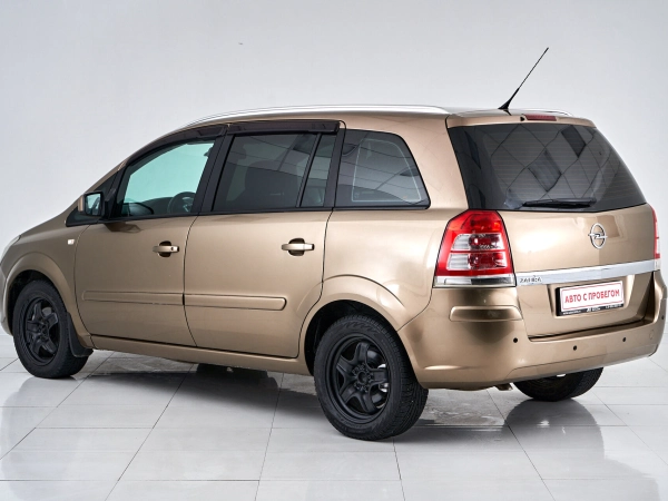 Opel Zafira, B Рестайлинг фото №4