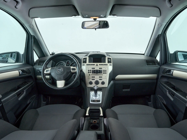 Opel Zafira, B фото №8