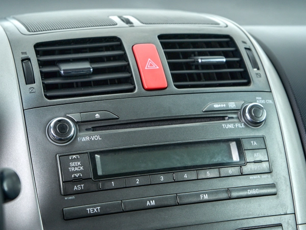 Toyota Auris, I фото №14