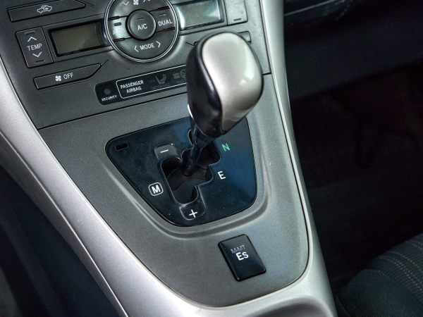 Toyota Auris, I фото №15