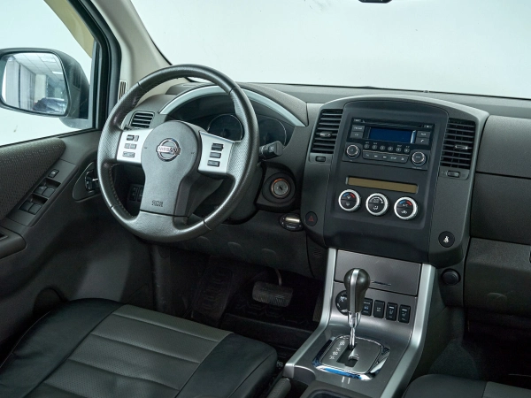 Nissan Pathfinder, III Рестайлинг фото №11