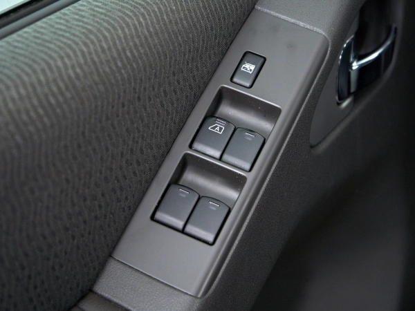 Nissan Pathfinder, III Рестайлинг фото №14