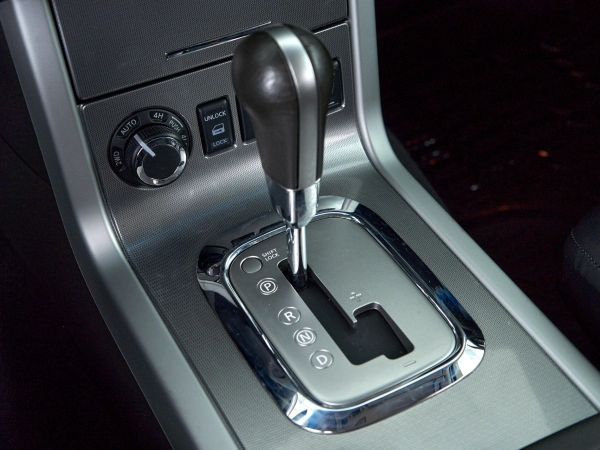Nissan Pathfinder, III Рестайлинг фото №15