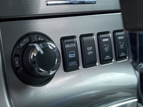 Nissan Pathfinder, III Рестайлинг фото №16