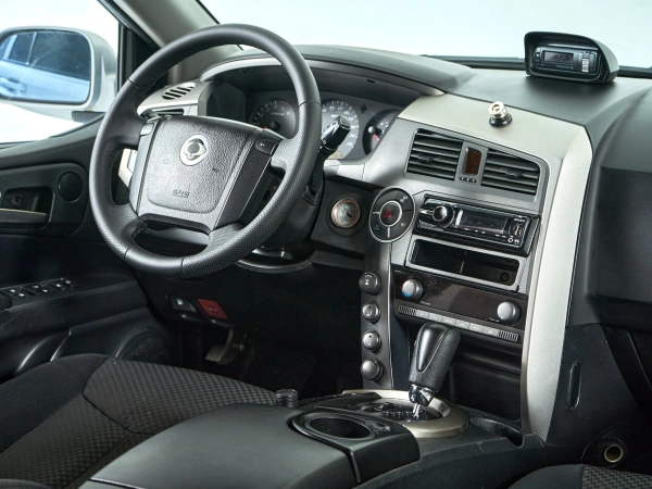 SsangYong Kyron, I Рестайлинг фото №11