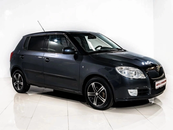 Skoda Fabia, II Рестайлинг фото №3