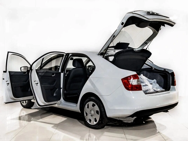 Skoda Rapid, I фото №5