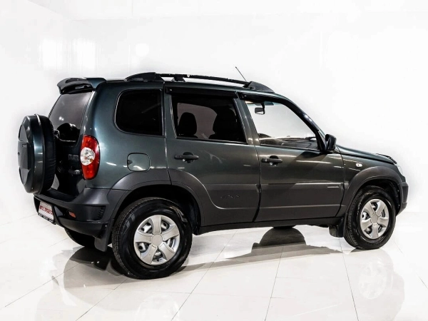 Chevrolet Niva, I Рестайлинг фото №2