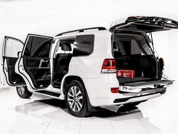 Toyota Land Cruiser, 200 Series Рестайлинг 2 фото №5