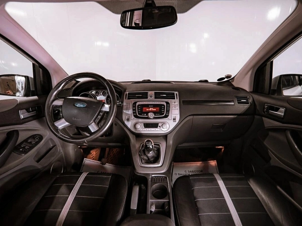 Ford Kuga, I фото №6