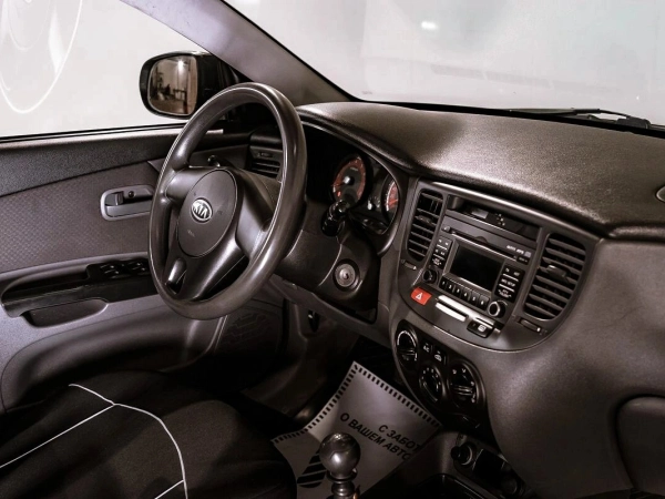 Kia Rio, II Рестайлинг фото №7