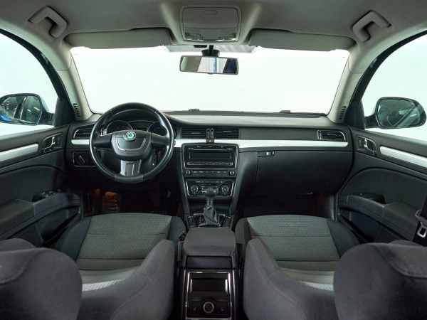 Skoda Superb, II фото №9