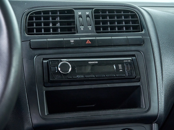 Volkswagen Polo, V Рестайлинг фото №14
