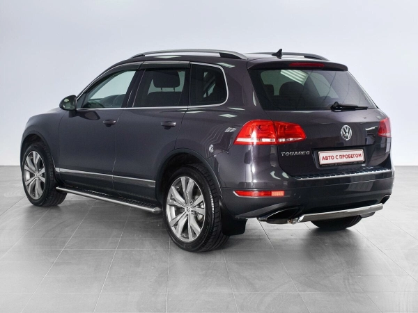 Volkswagen Touareg, II фото №3