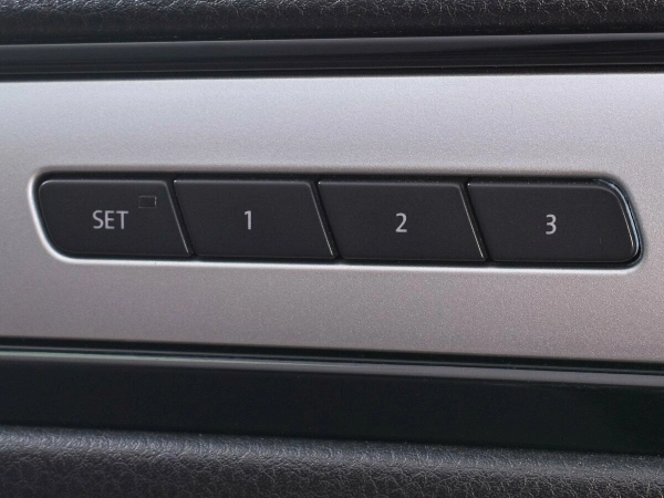 Volkswagen Touareg, II фото №9