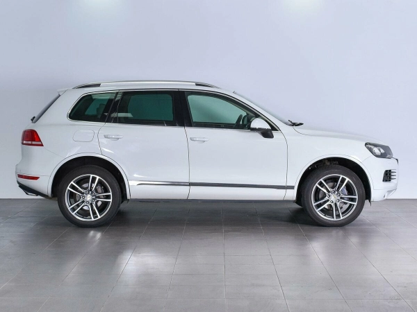 Volkswagen Touareg, II фото №4