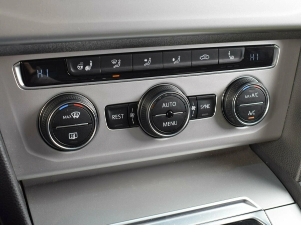 Volkswagen Passat, B8 фото №8