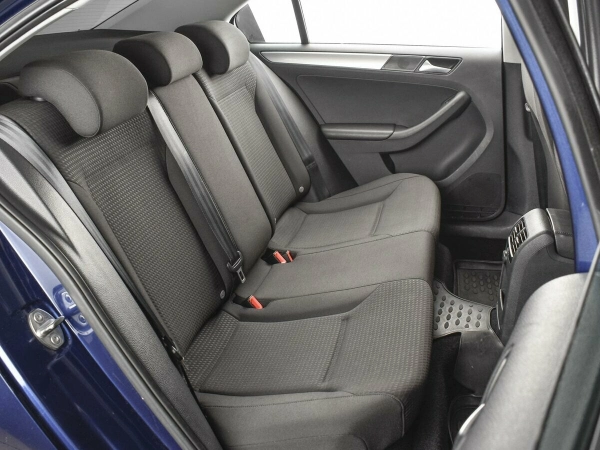 Volkswagen Jetta, VI Рестайлинг фото №11