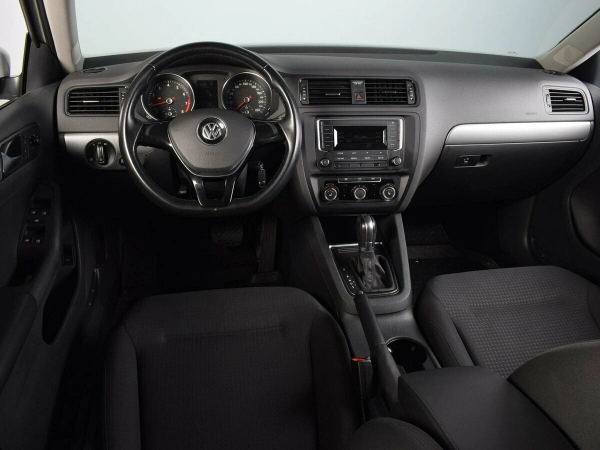 Volkswagen Jetta, VI Рестайлинг фото №6