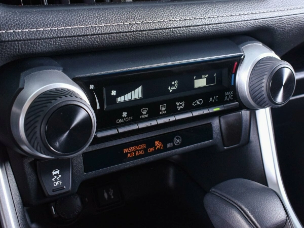 Toyota RAV4, V (XA50) фото №9